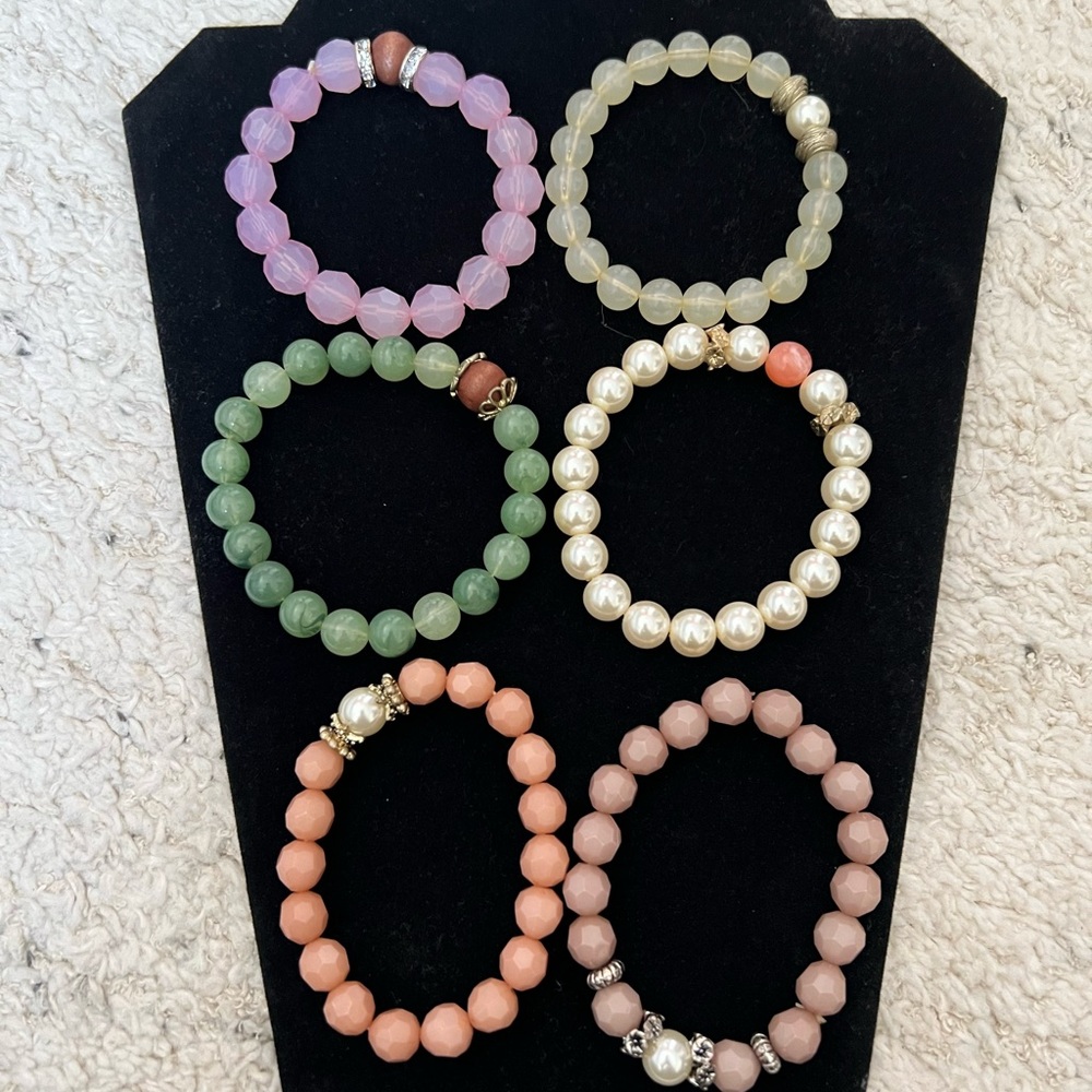 Set of 6 Multicolored Beaded Bracelets
